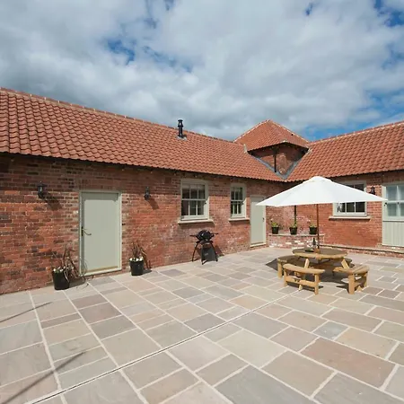 Tunstall Road Farm *